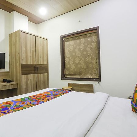 Hotel Vedanta Inn Nagpur Buitenkant foto