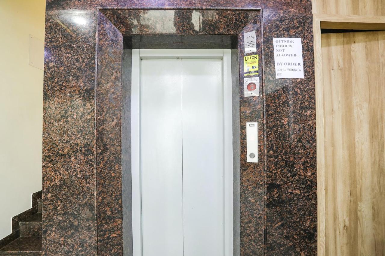 Hotel Vedanta Inn Nagpur Buitenkant foto
