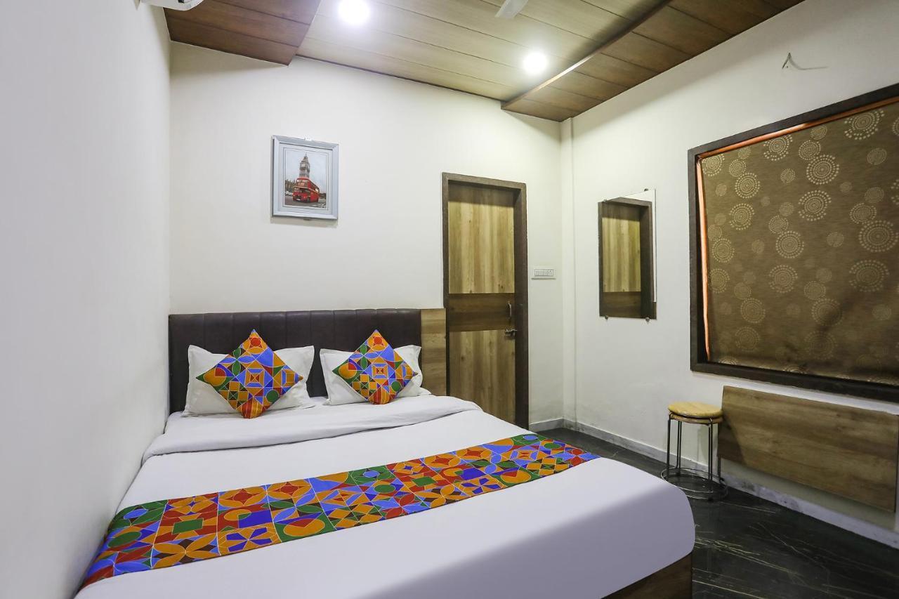 Hotel Vedanta Inn Nagpur Buitenkant foto